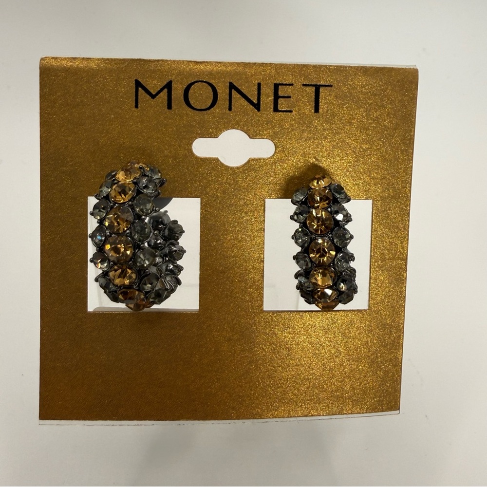 Monet Gold and Smoky Crystal Cluster Hoop Earrings NWT - Picture 4 of 6